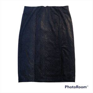 NWOT Guess Pencil Skirt Navy Blue with Shinny Snake Skin Print with Black lining